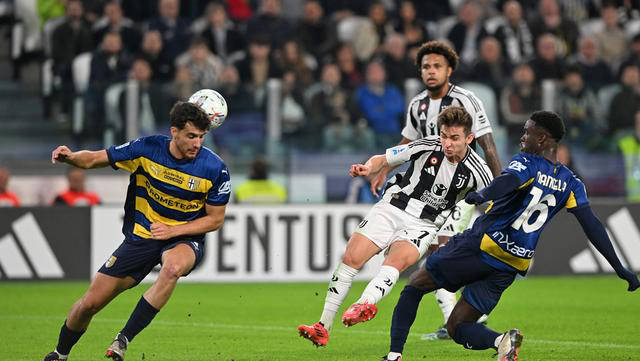 包含尤文图斯重返欧冠舞台，雄心壮志迎接下一轮的词条