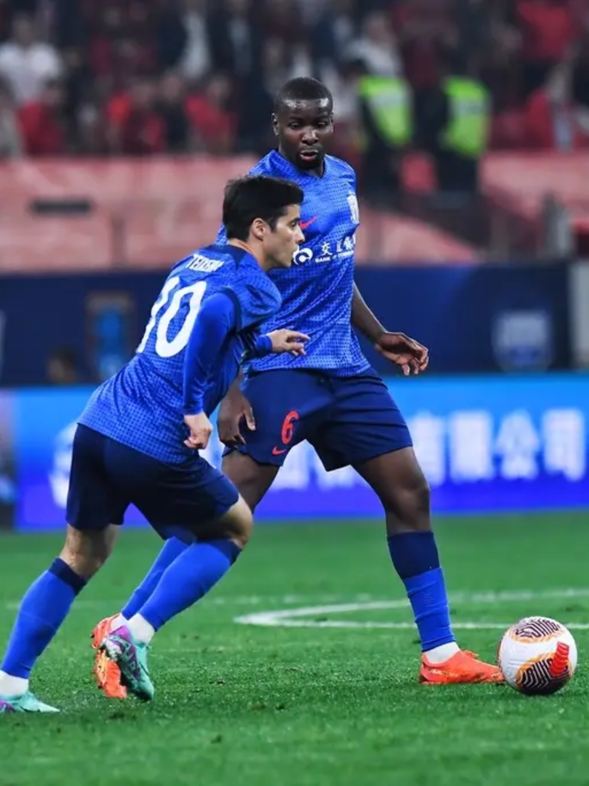 爱游戏-上海申花客场战平上海绿地，保持不败的简单介绍