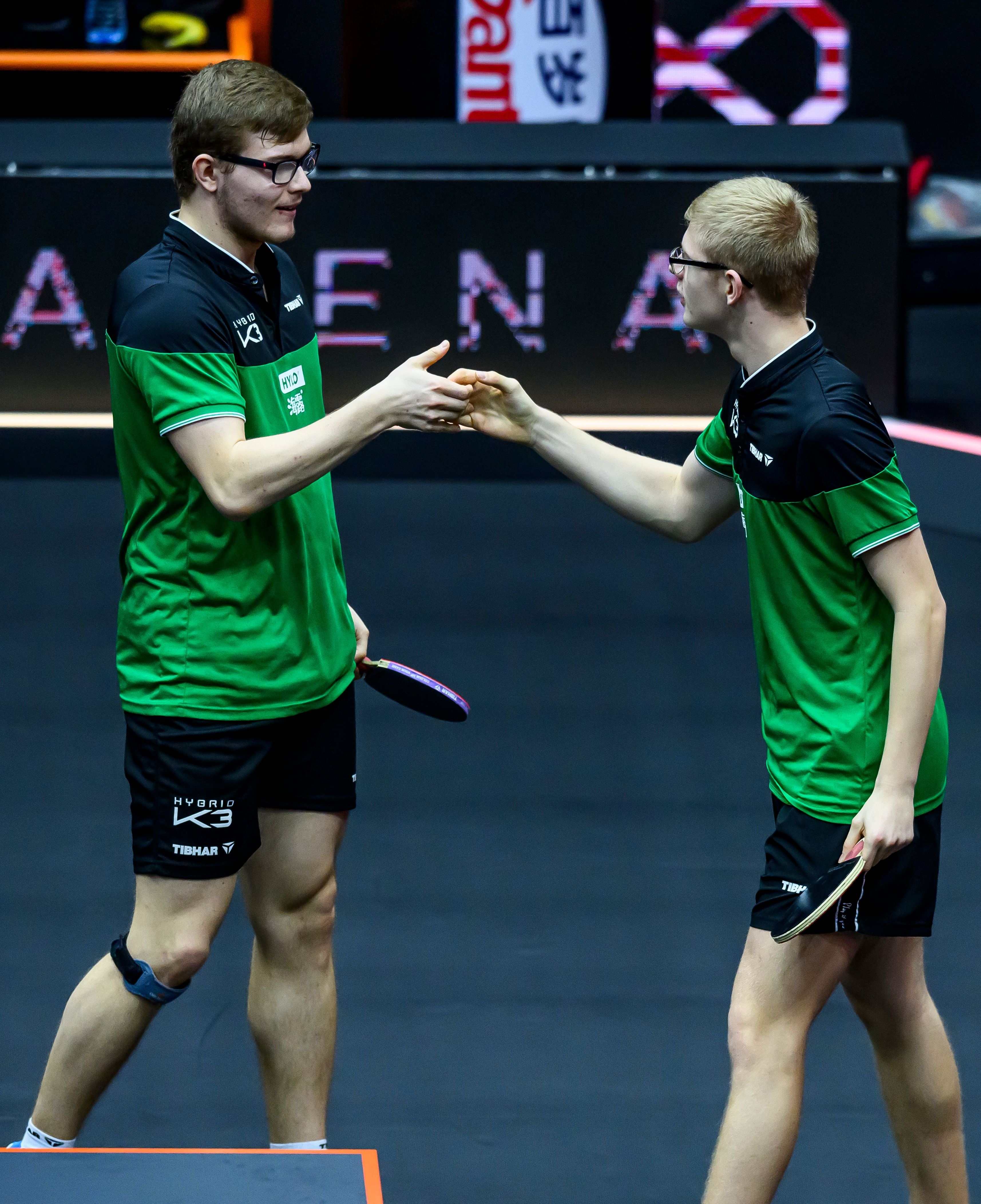 包含英国乒乓球队绝杀法国乒乓球队,波尔惊艳世界的词条 包含英国乒乓球队绝杀法国乒乓球队,波尔惊艳世界的词条