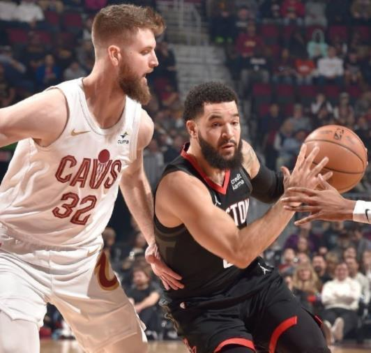 关于福建队翻盘猛龙,范弗利特点燃赛场的信息 关于福建队翻盘猛龙,范弗利特点燃赛场的信息