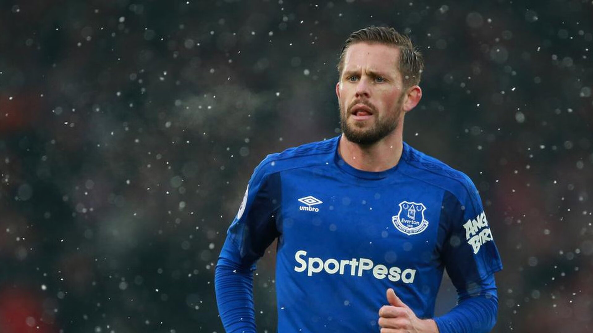 贝恩焦点战证明巨星潜质，广东队战术革新击溃公牛式强敌