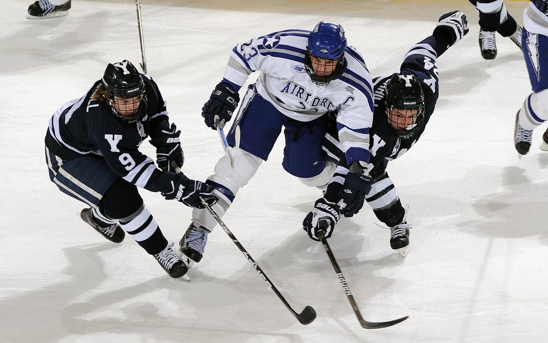 爱游戏大厅-文班亚马个人能力完全展现，活塞决胜局带走热火